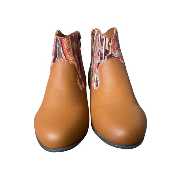 Brand New ComfortView Western Booties Women’s Size 8 NWOT - Picture 4 of 8